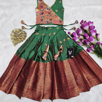 Lehenga Fille collection "Nirandjani" Vert