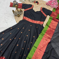 Robe Collection "Kanikaa"