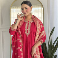 Punjabi Collection "Seera" - Rouge