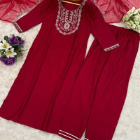 Punjabi Collection "Navishma" - Rouge