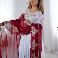 Robe "Ishika" - Blanc