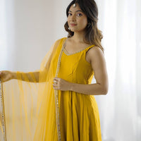 Anarkali Collection "SaÏda" - Jaune