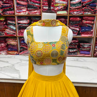 Lehenga collection "Roukmani" - Jaune