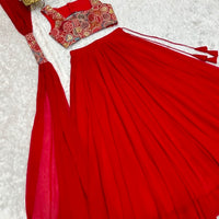 Lehenga collection "Roukmani" - Rouge