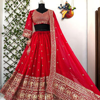 Lehenga collection "Divyka" - Rouge