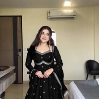 Anarkali Collection "Ladjily" - Noir