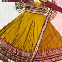 Anarkali Collection "Orneela" - Ocre doré satiné