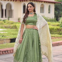 Lehenga collection "Ishkaa" - Vert