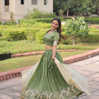 Lehenga collection "Ishkaa" - Vert