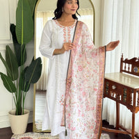 Punjabi "Pooja" - Blanc