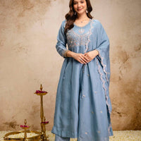 Anarkali "Anjana" - Bleu ciel légèrement grisé