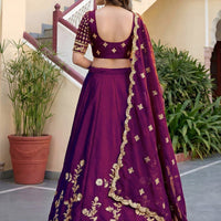 Lehenga collection "Dipriya" - Prune