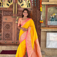 Sari "Shriya"