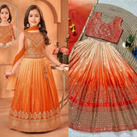 Lehenga Fille collection "Sounita" - Orange