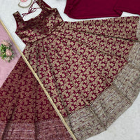 Anarkali/Robe Collection "Innya" Bordeaux