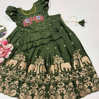 Lehenga Fille collection "Divya" - Vert