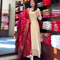 Anarkali/Robe Collection "Akshara Anarkali" - Blanc