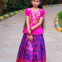 Lehenga Fille collection "Ashwani" Rose