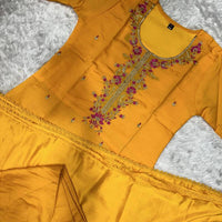 Punjabi Collection "Chanderi 2" - Jaune