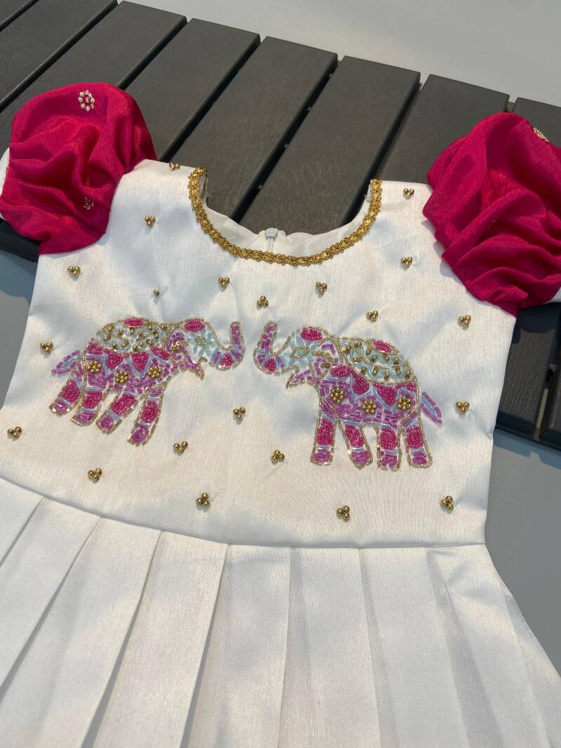 Lehenga Fille collection "Divya" - Rouge