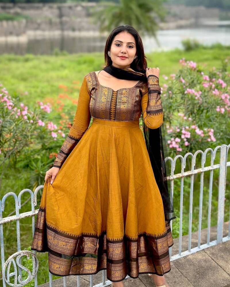 Robe Collection "Parvati" - Jaune