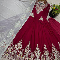 Robe "Ishika" - Bordeaux
