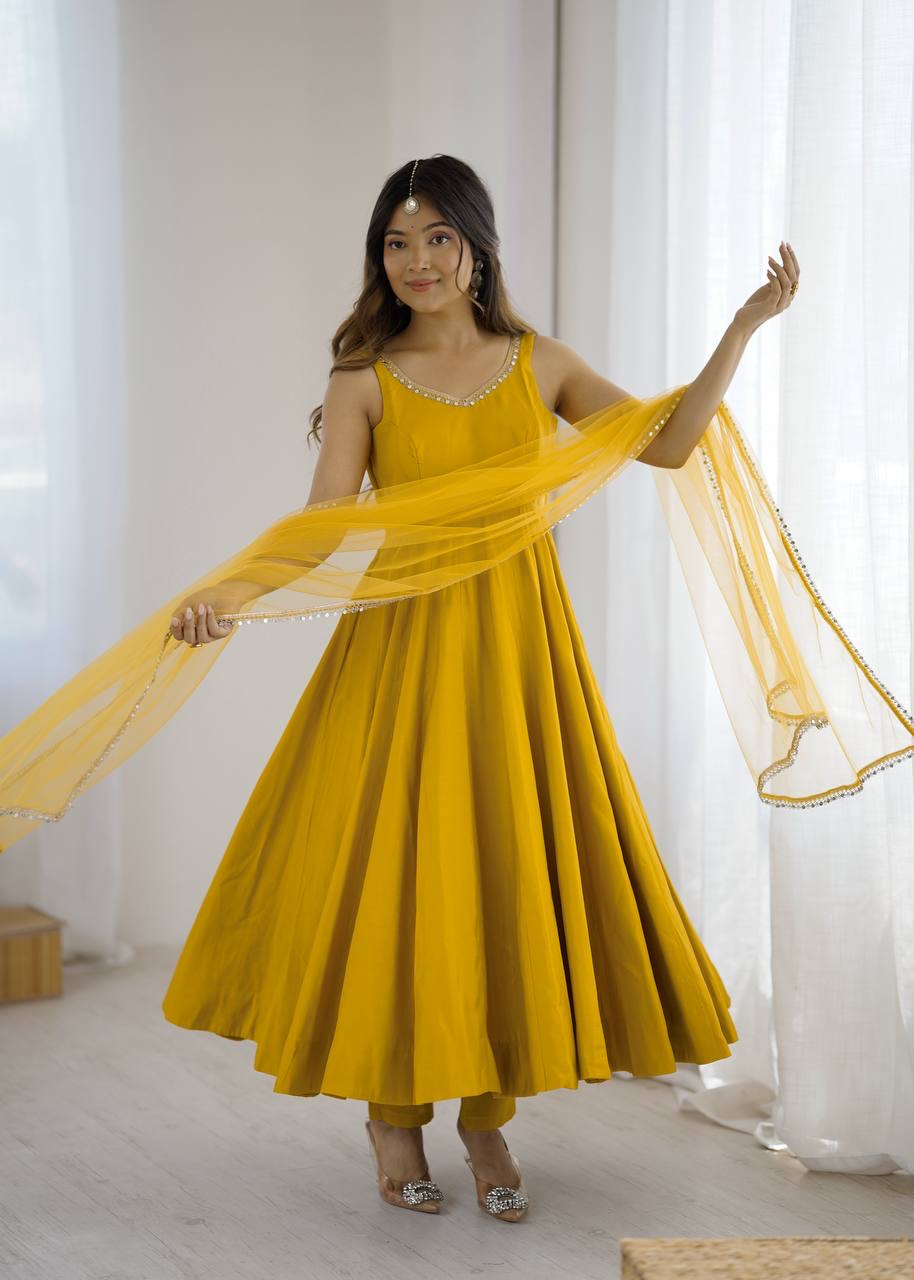 Anarkali Collection "SaÏda" - Jaune