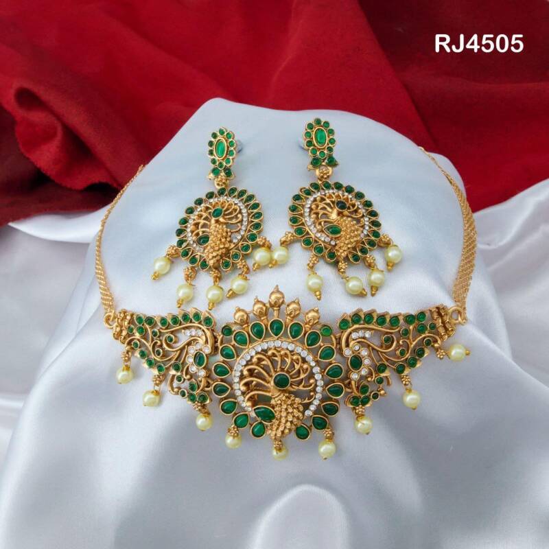 Parure ras de cou