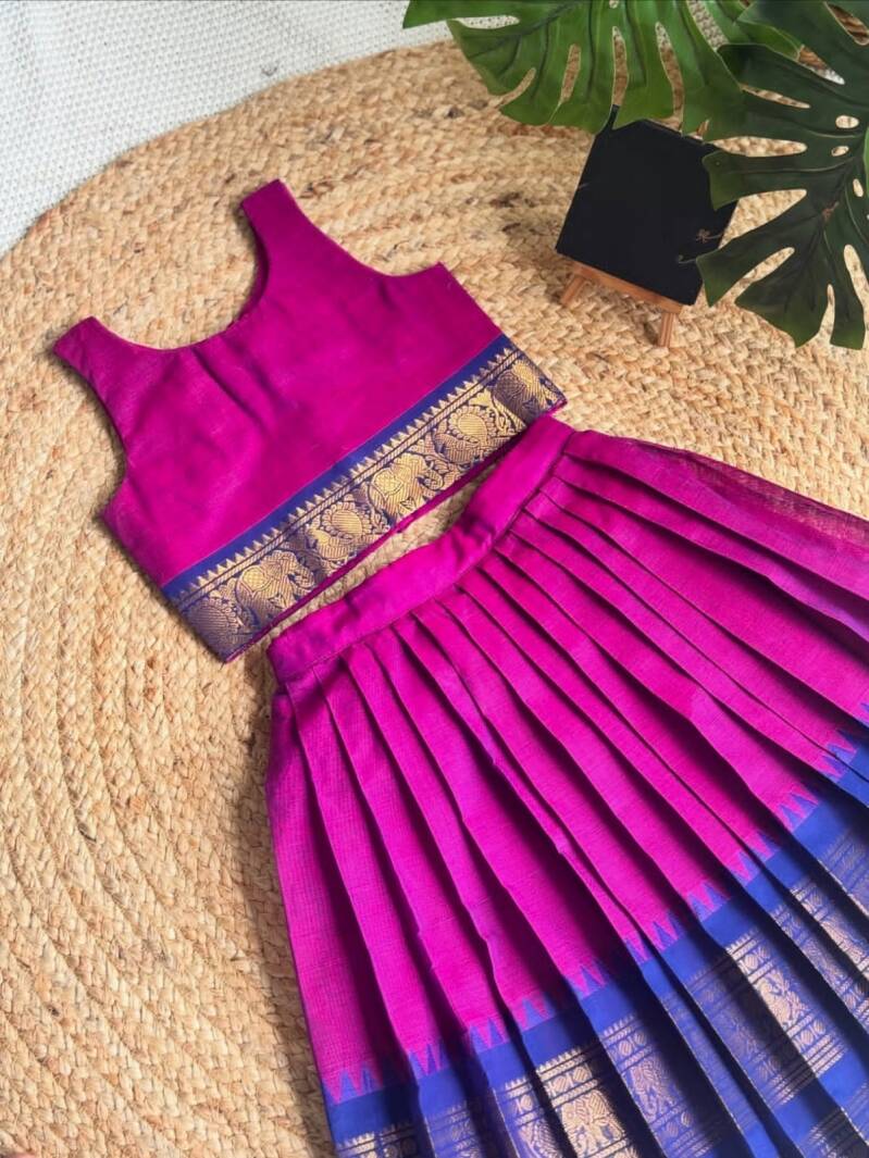 Lehenga Fille collection "Vineshka" Rose