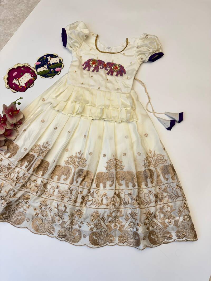 Lehenga Fille collection "Divya" - Blanc