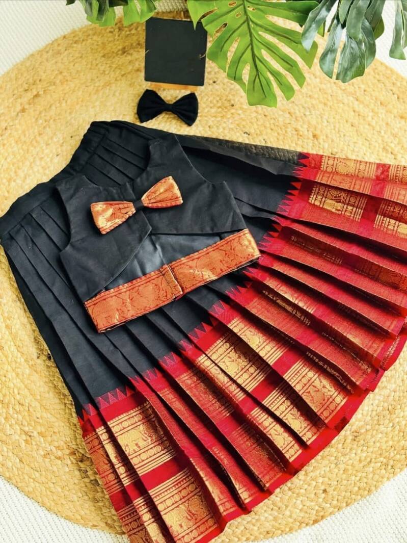 Lehenga Fille collection "Vineshka" Noir