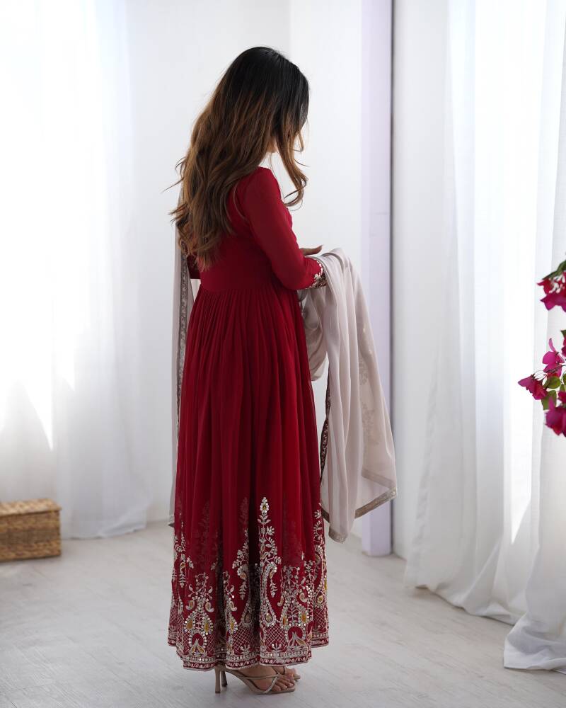 Robe "Ishika" - Bordeaux