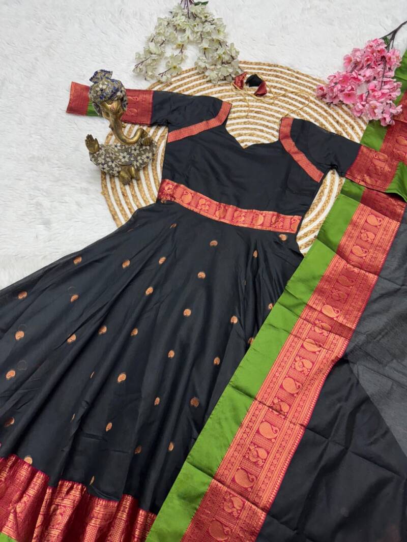 Robe Collection "Kanikaa"