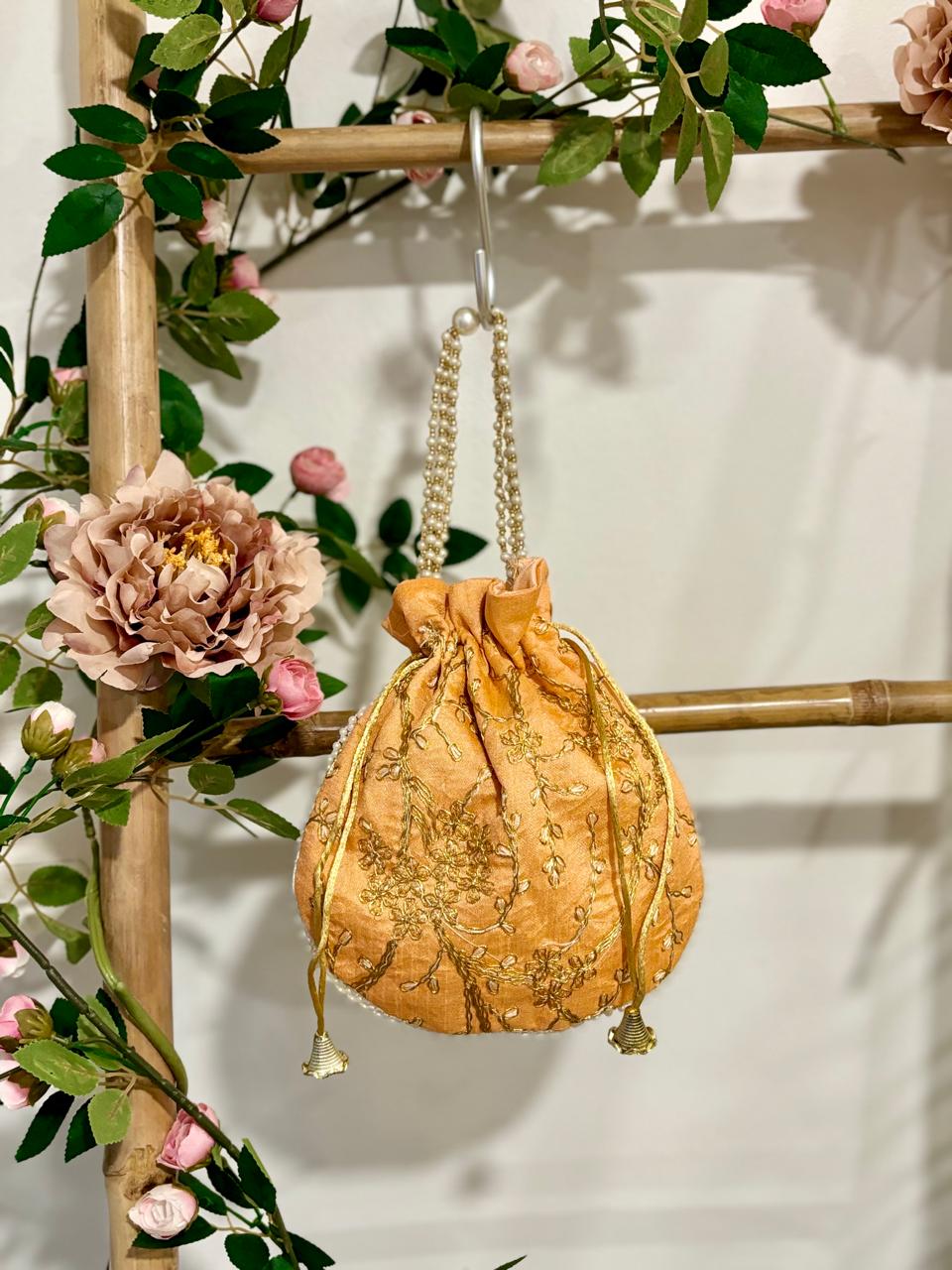 Sac pochon collection "raffiné"