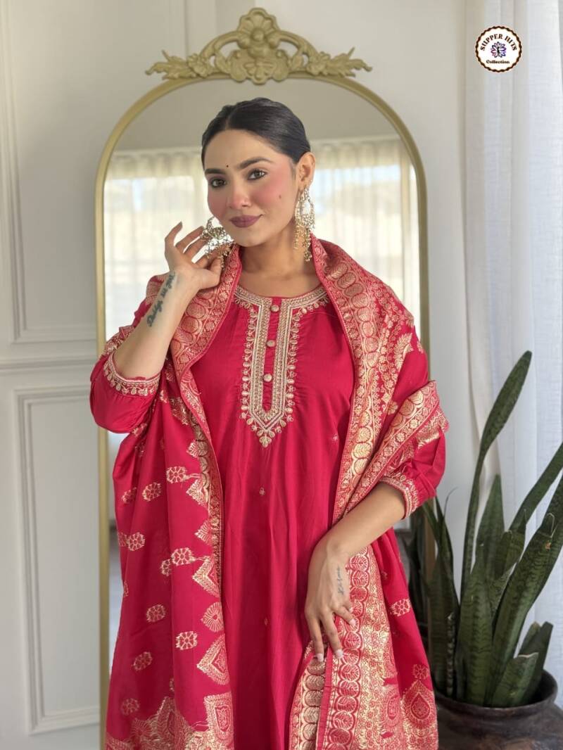Punjabi Collection "Seera" - Rouge