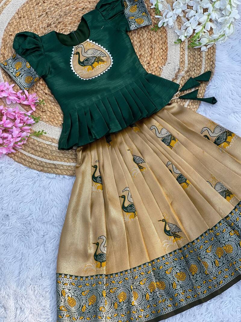 Lehenga Fille collection "Anjali" - Vert