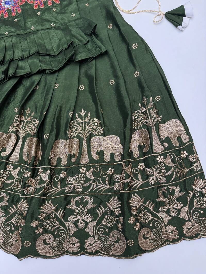 Lehenga Fille collection "Divya" - Vert