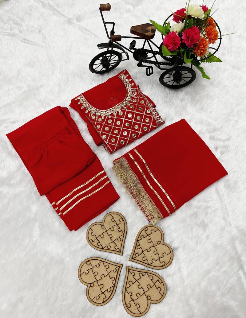 Punjabi Fille collection "Jaya"