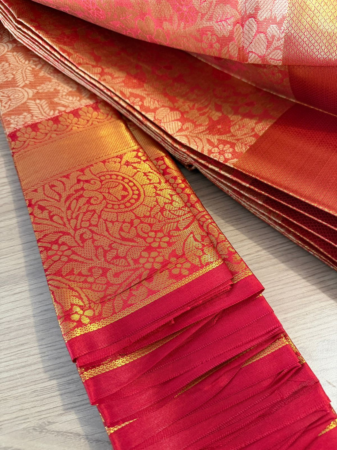 Sari Soundari - ROUGE ORANGÉ motif fleur