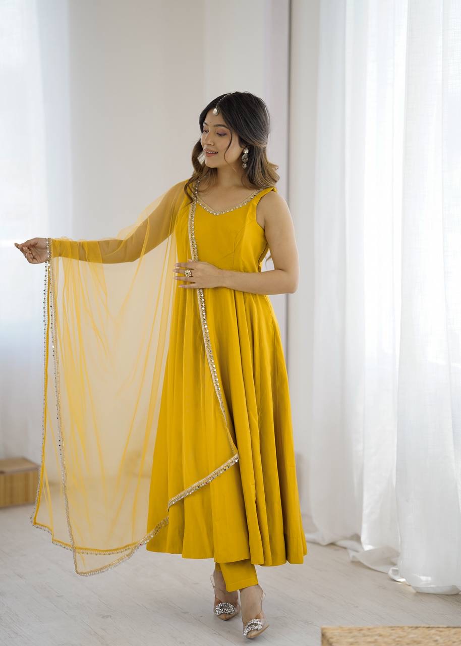 Anarkali Collection "SaÏda" - Jaune