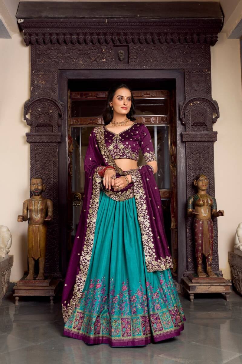 Lehenga collection "Yashoda" - Bleu