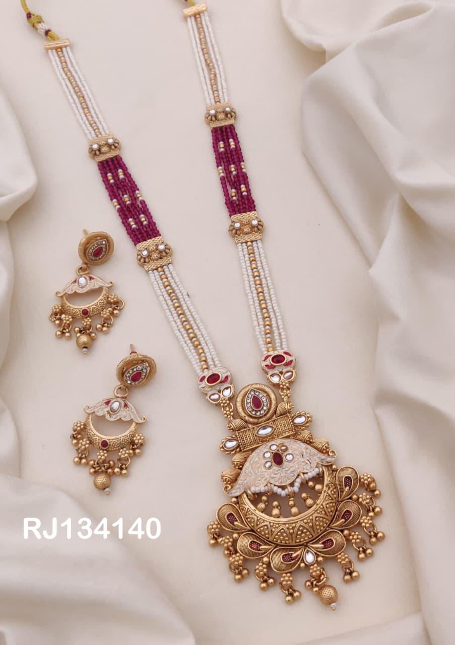 Parure longue N°13140 R