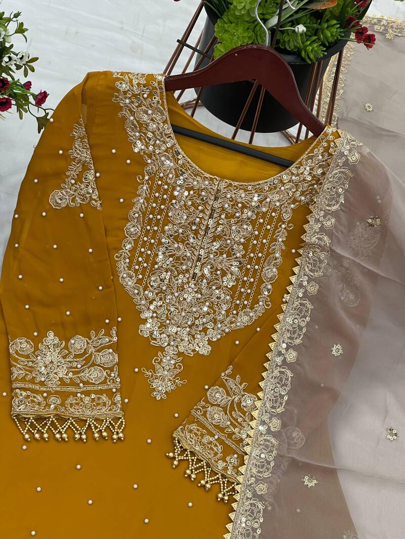 Punjabi Collection "Poujvali" - Jaune