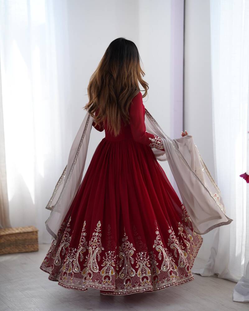Robe "Ishika" - Bordeaux