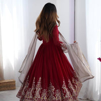 Robe "Ishika" - Bordeaux