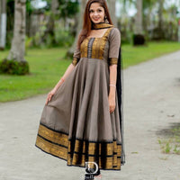 Robe Collection "Suhani"