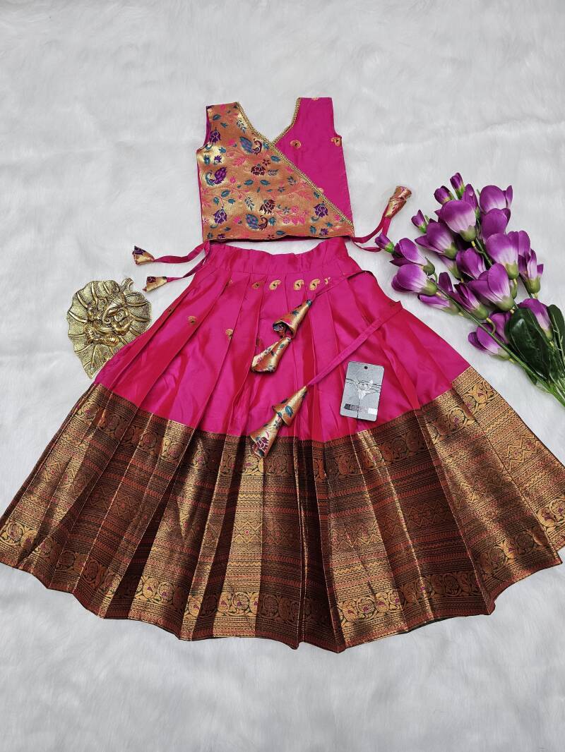 Lehenga Fille collection "Nirandjani" Rose