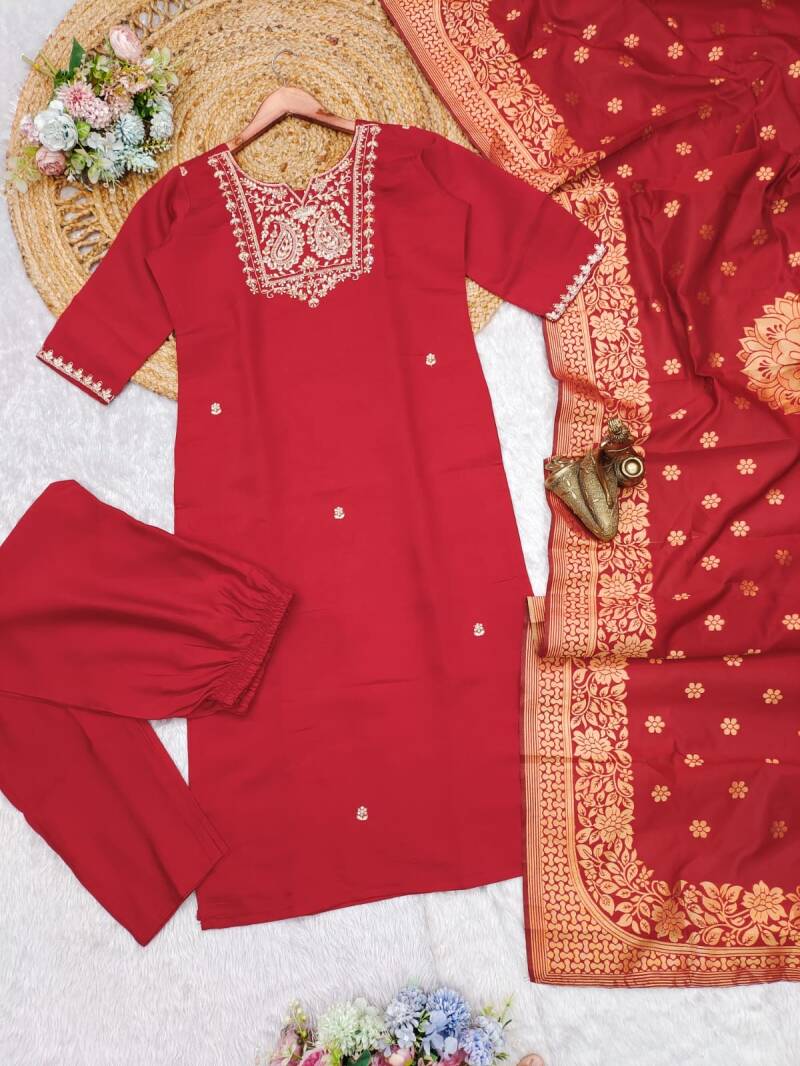 Punjabi Collection "Redchand"  - Rouge