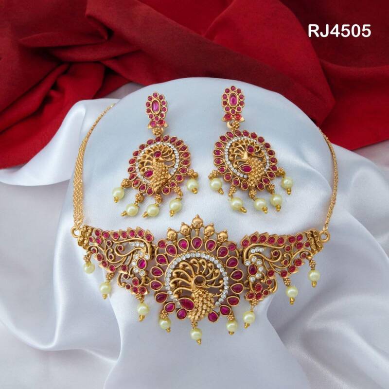 Parure ras de cou