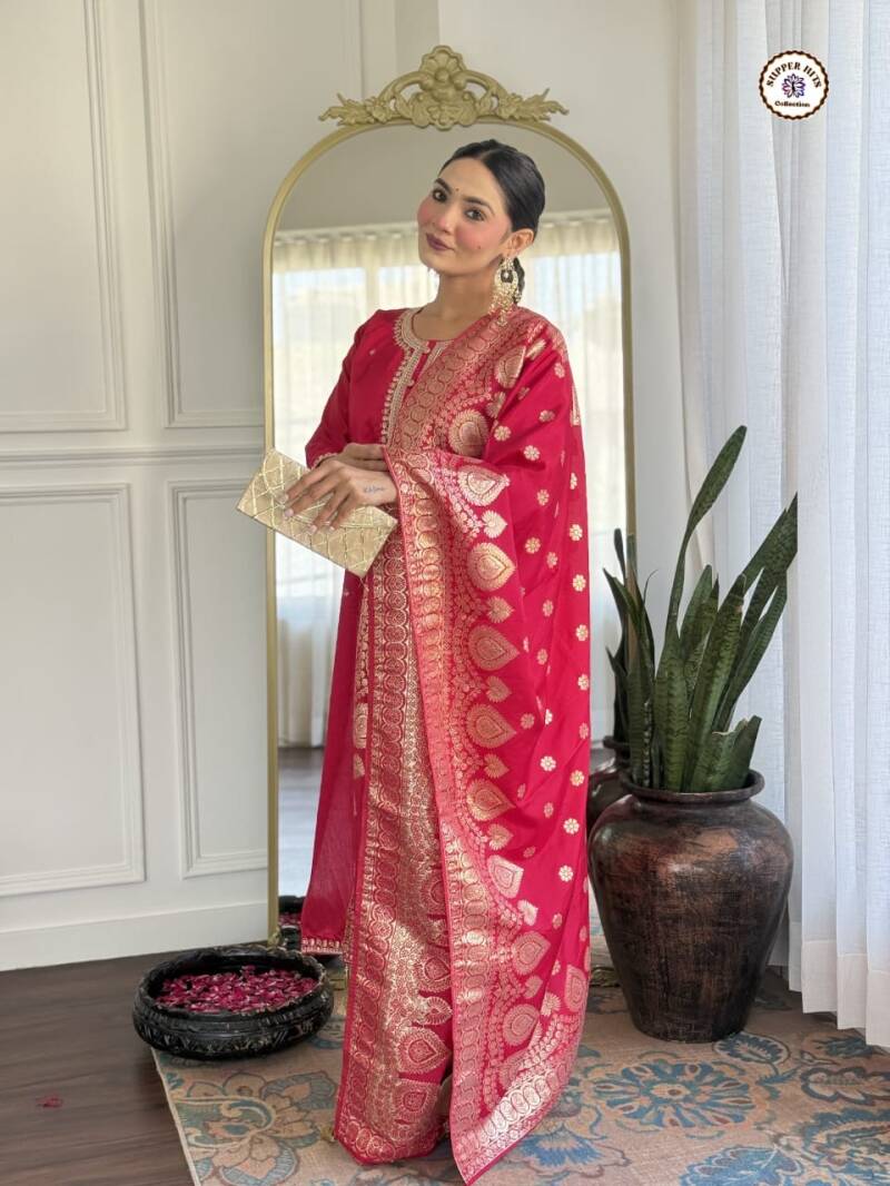 Punjabi Collection "Seera" - Rouge